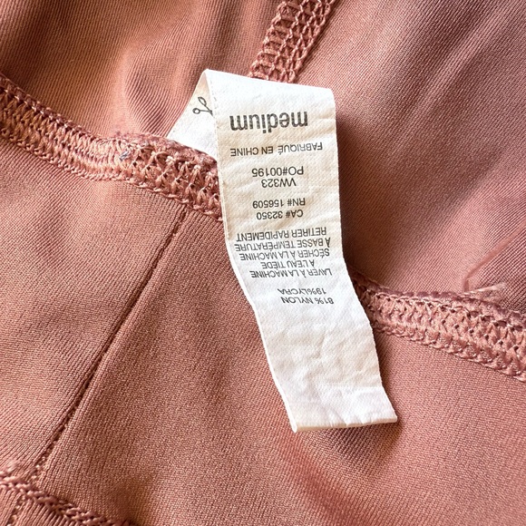 Vuori Daily Jogger Pants Mauve Medium – Worn a Couple Times - Picture 4 of 4